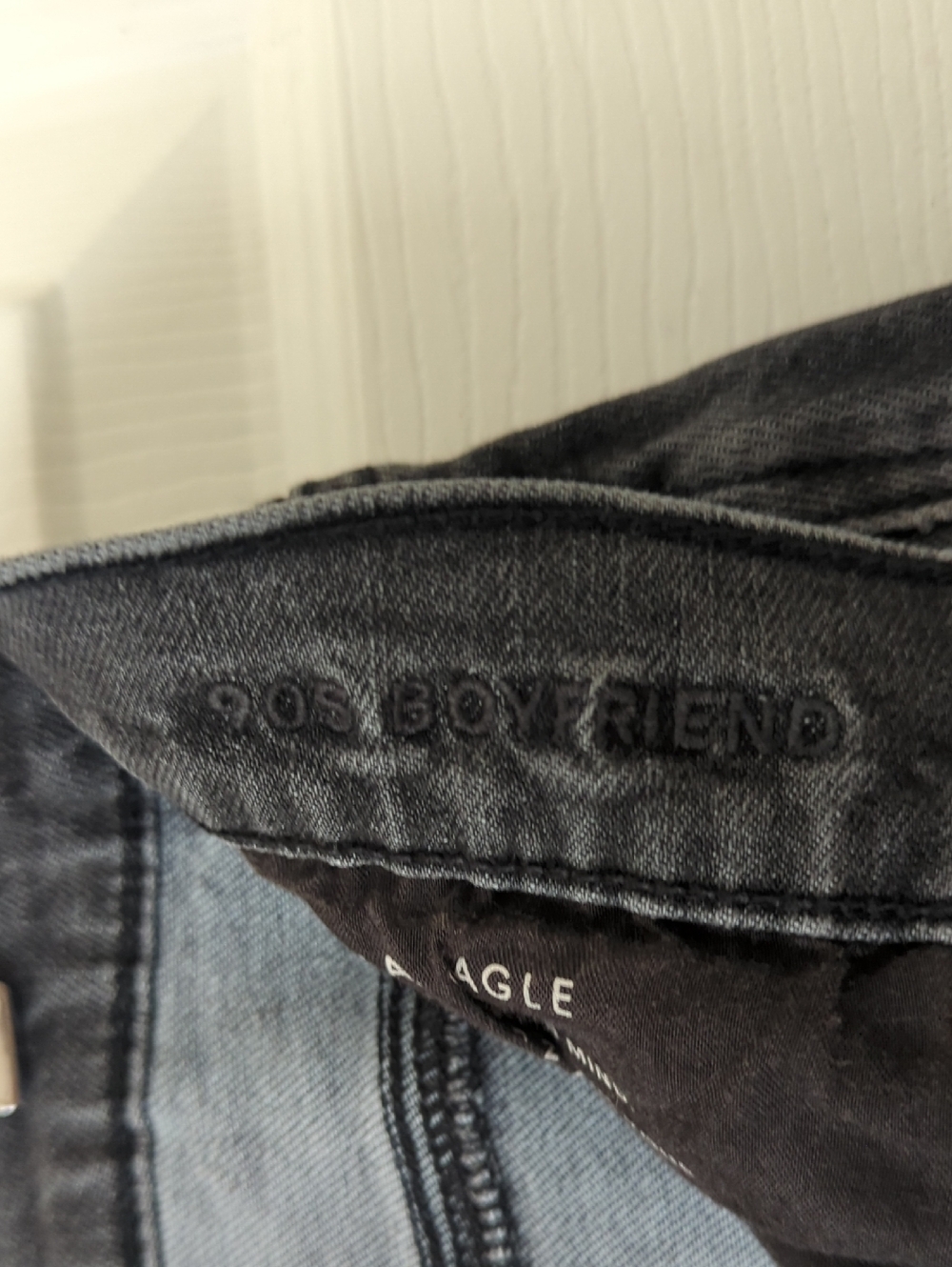 American Eagle Classic Retro 90s Boyfriend Relaxed High Waisted Jeans Black 8 - Picture 9 of 15